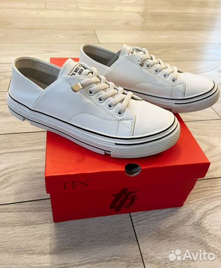 Кеды белые из натуральной кожи, размер 36