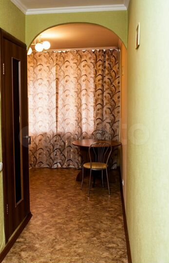 1-к. квартира, 42 м², 1/10 эт.