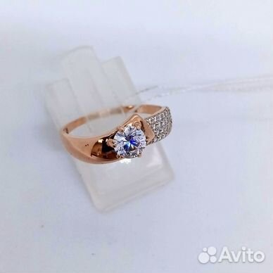 Золотое кольцо с фианитом 16,5р
