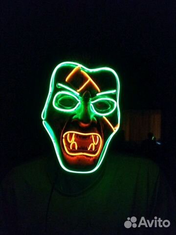 Неоновая маска