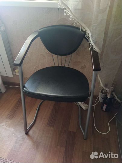 Офисный стул