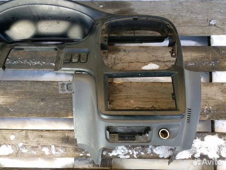 Накладка панели приборов Kia Sportage 1