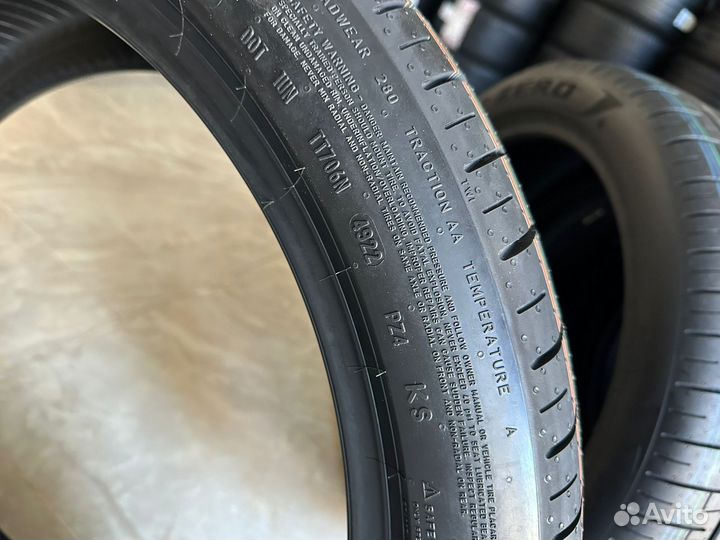 Pirelli P Zero PZ4 315/35 R22 и 275/40 R22