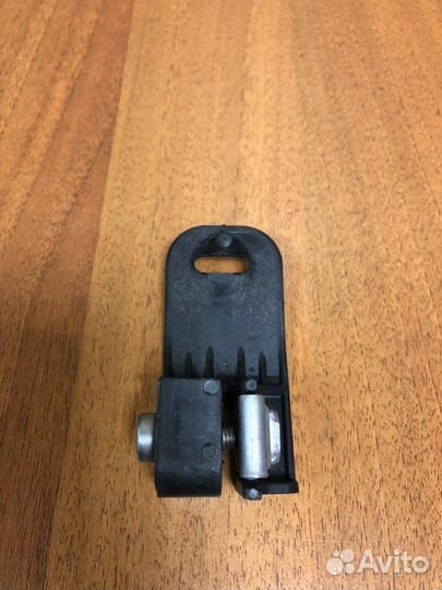 Кронштейн фары левый Bmw 1-Series