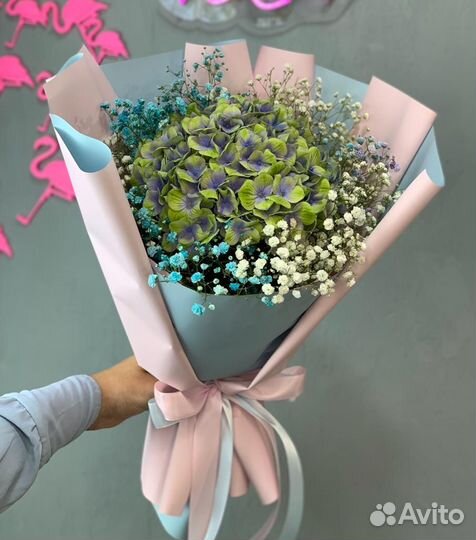 Букет с гортензией и гипсофилой от Flowers124