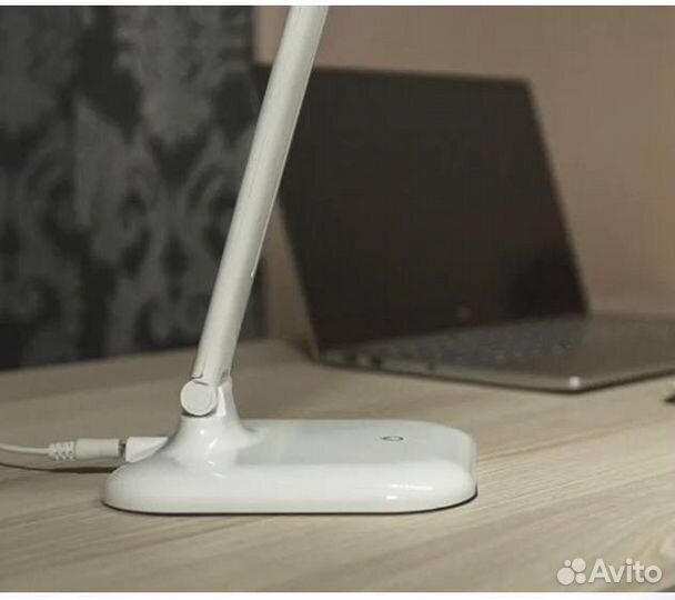 Светильник настольный