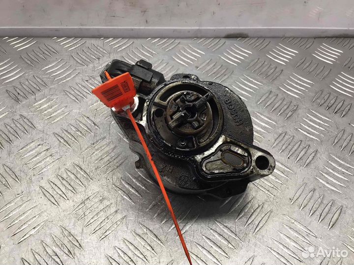 Насос вакуумный Citroen Berlingo d15628; 1692776;