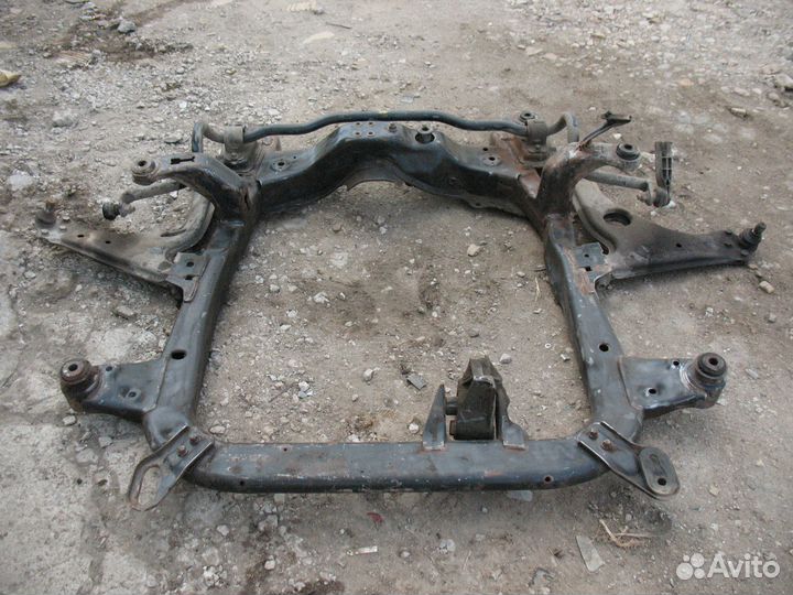 Подрамник Opel Astra H