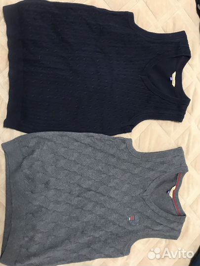 Жилетки школьные 146 размер, 2 шт