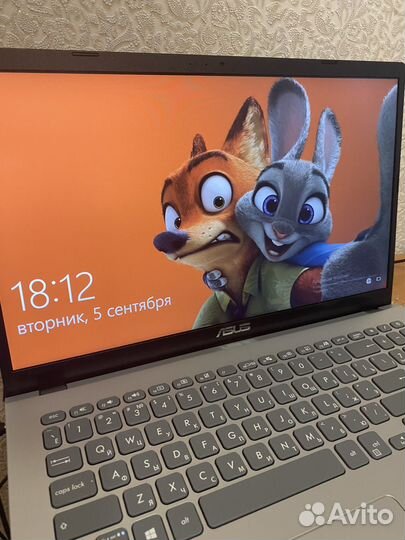 Ноутбук asus