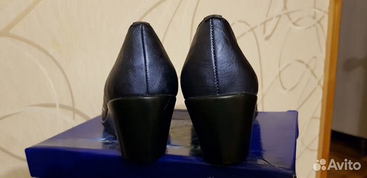 Туфли для девочки 35 р