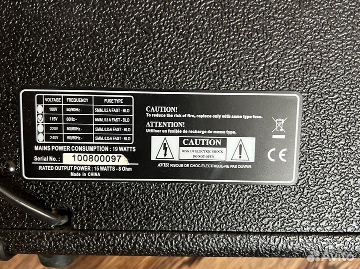 Бас гитара 5 струн Clevan и комбоусилитель Leem