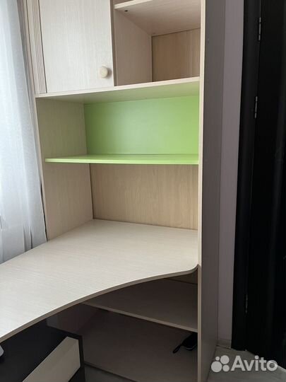 Письменный стол для школьника бу