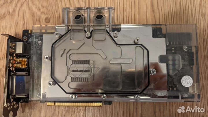 Видеокарта Gigabyte Aorus GTX1080ti с водоблоком