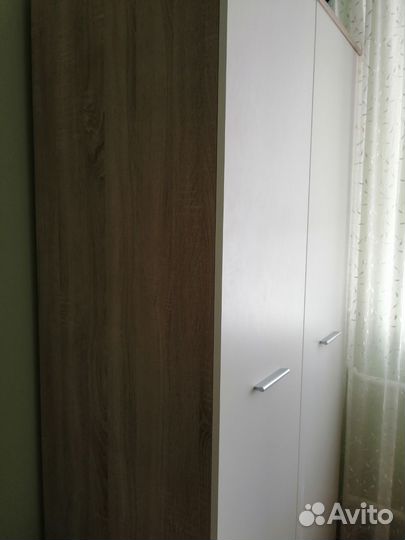 Шкаф распашной