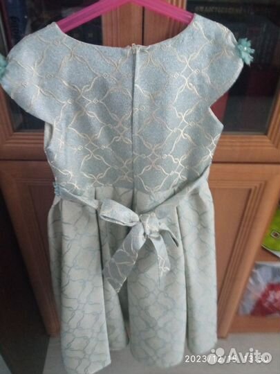 Платье на девочку