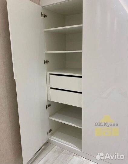 Шкаф в детскую