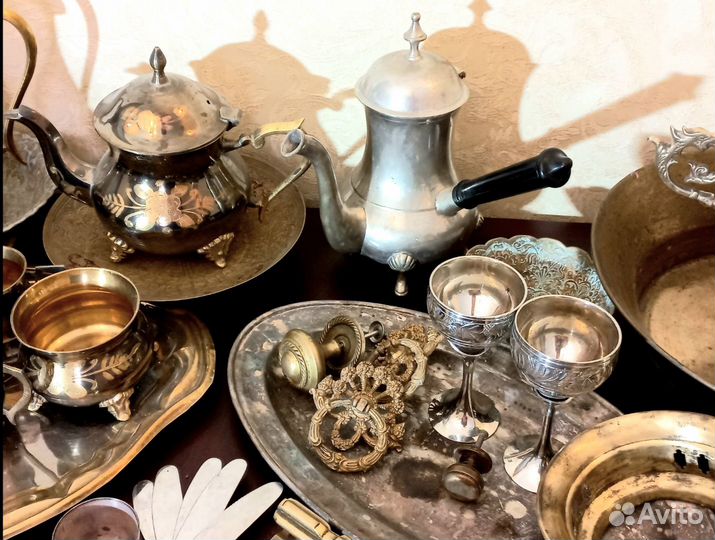 Предметы из бронзы и мельхиора