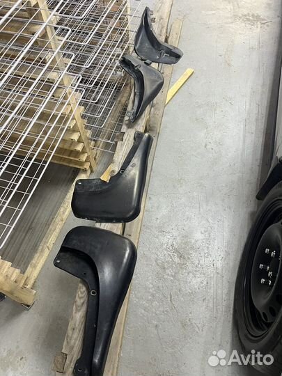 Брызговики ford focus 2