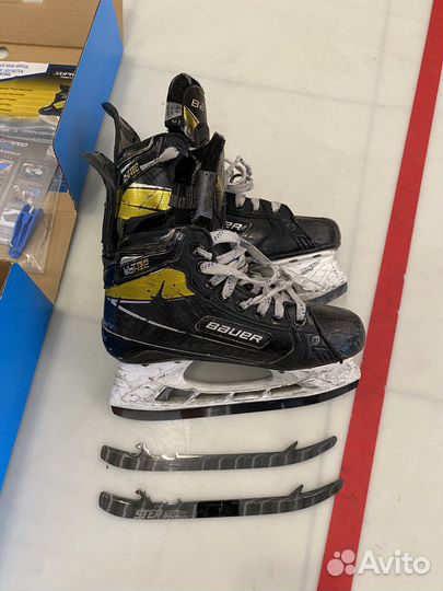 Хоккейные коньки bauer