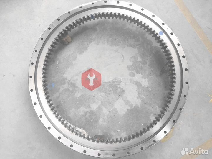 Опорно-поворотный круг R130LC-3 81E3-10010