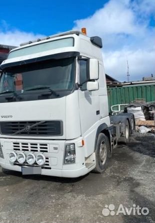 В разборке грузовик Volvo,FH 2001-2005