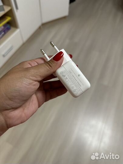 Блок питания apple новый 10w