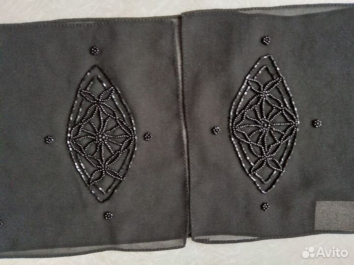 Шарфик женский шелковый вышит бисером