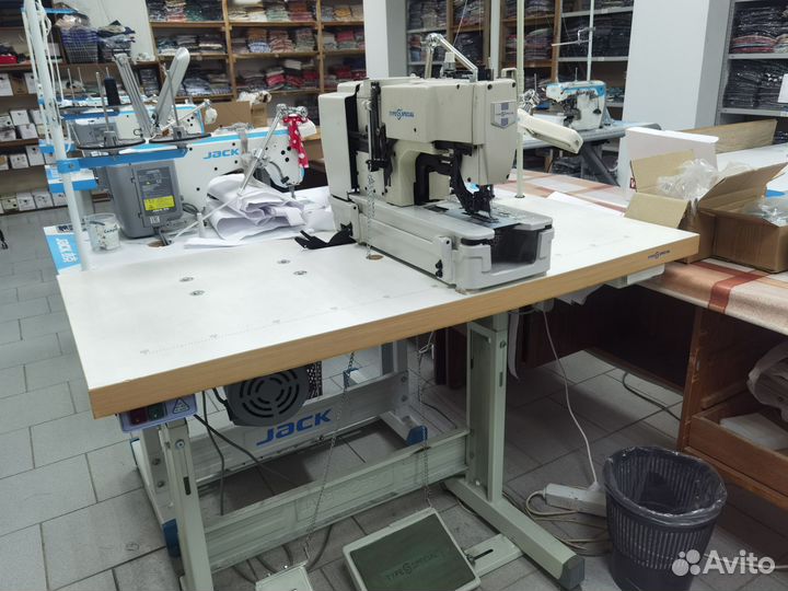 Петельная швейная машина