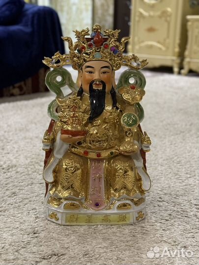 Статуэтка Цай-Шэнь