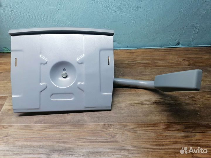 Полка навесная для телевизора или техники