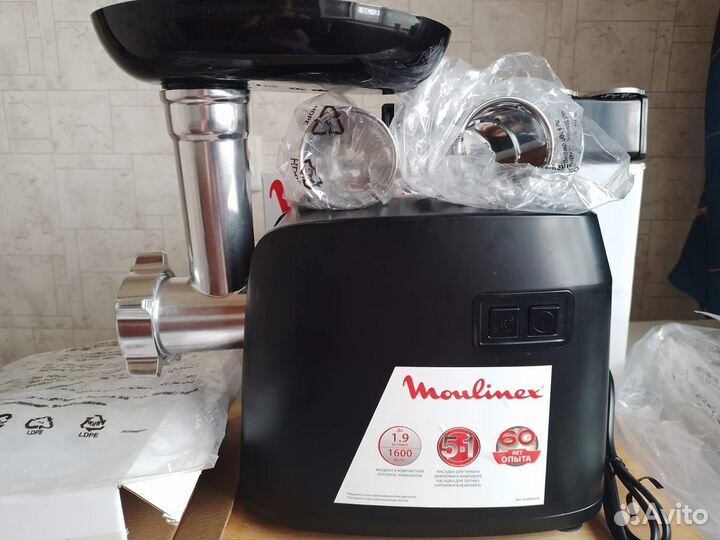 Мясорубка электрическая moulinex