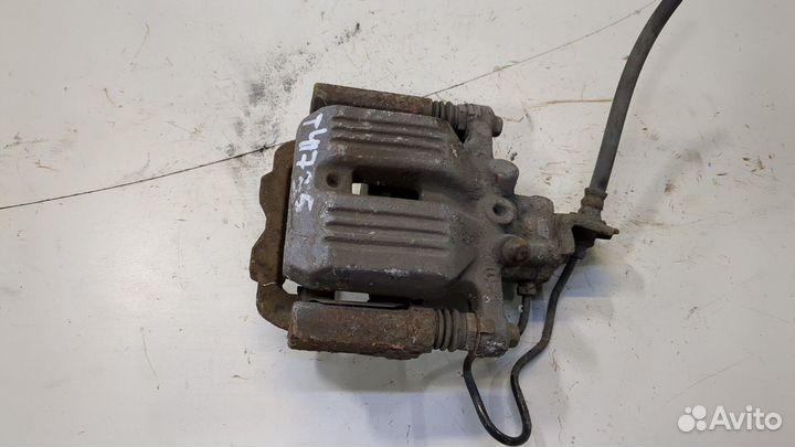 Суппорт Honda Legend, 2006