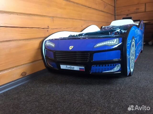 Кровать машина