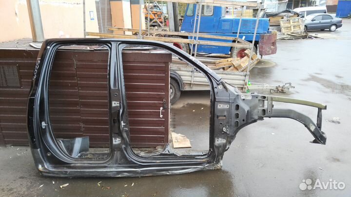 Dodge RAM 1500 боковина кабины 2009-2018