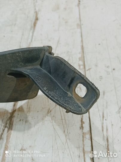 Брызговик задний правый Toyota Rav4