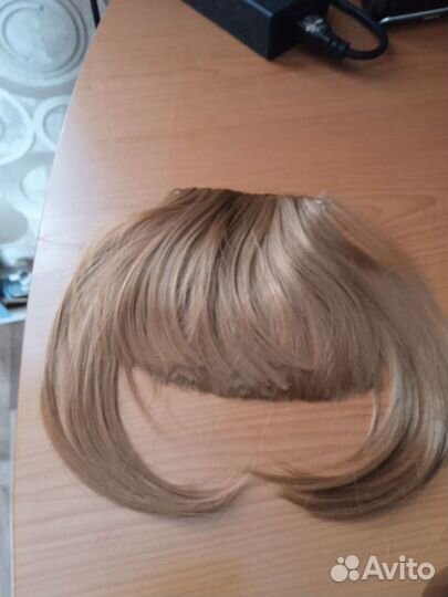 Волосы на заколках