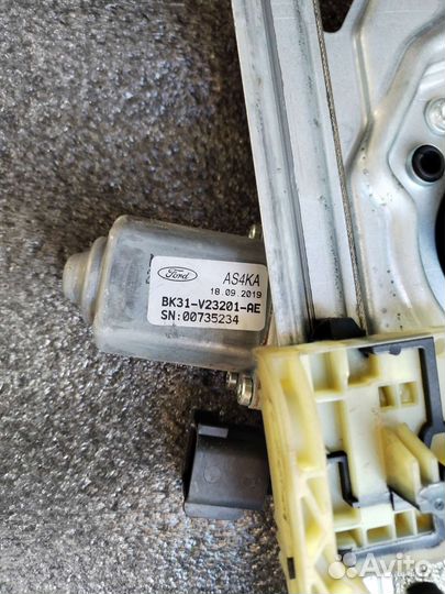 Комплект стекол для инкассатор форд транзит 2014+