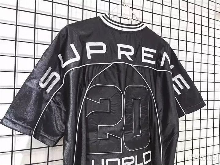 Футболка supreme