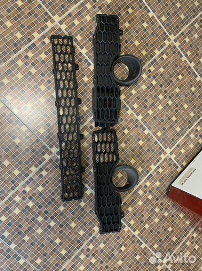 Решотка радиатора нижняя на шевроле каптива 06-10