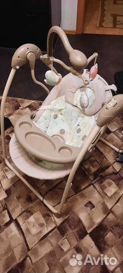 Детские электронные качели Baby Care