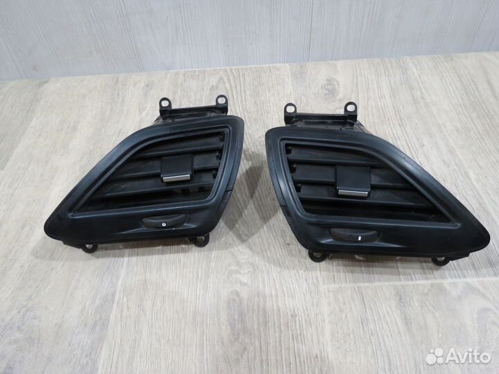 Дефлектор торпедо правый LADA Vesta Веста