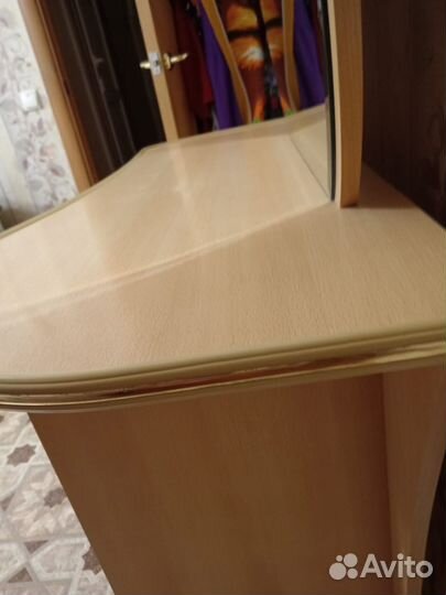 Туалетный столик