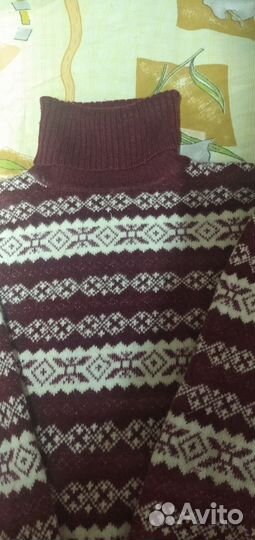 Свитер