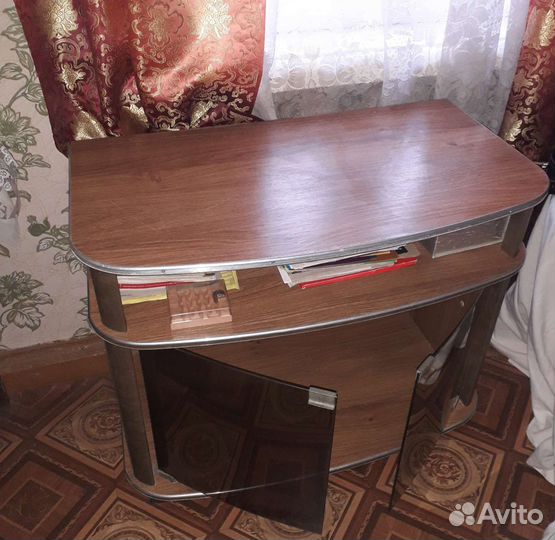 Тумба под тв, б/у