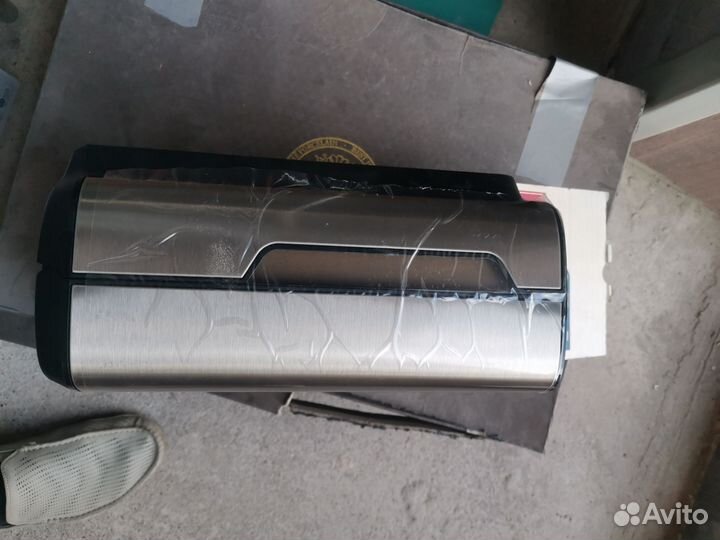 Диспенсер для мыла сенсорный