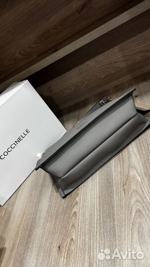 Сумка натуральная кожа Coccinelle