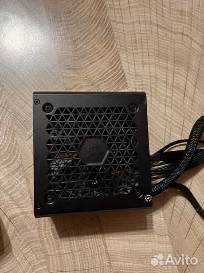 Блок питания corsair cx750m