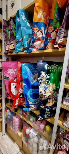 Пакет с азиатскими сладостями