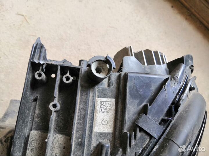 Фара левая Mercedes Benz GLA X156 2017 250 4 matic